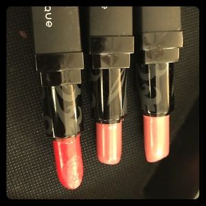 Younique colors Affluent,upscale,top notch